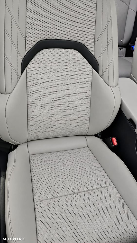 Lexus UX - 3