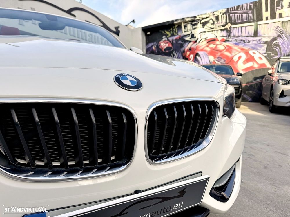 BMW 218 i Cabrio Line Sport Auto - 57