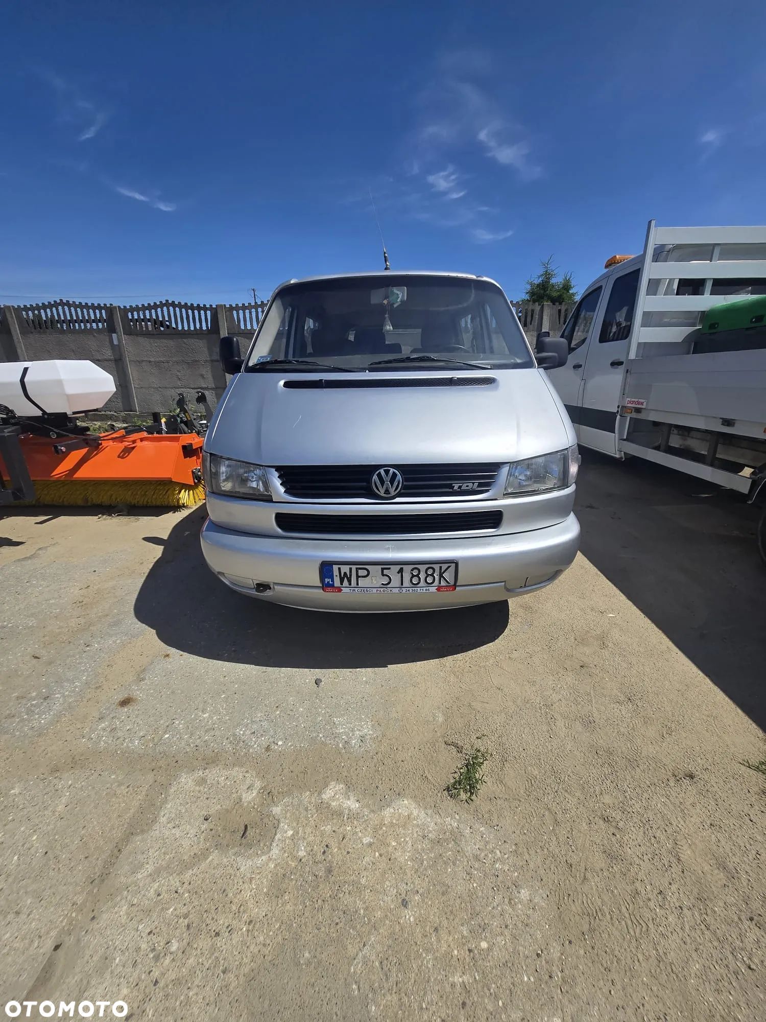 Volkswagen Caravelle TDI Basis / CL - 1