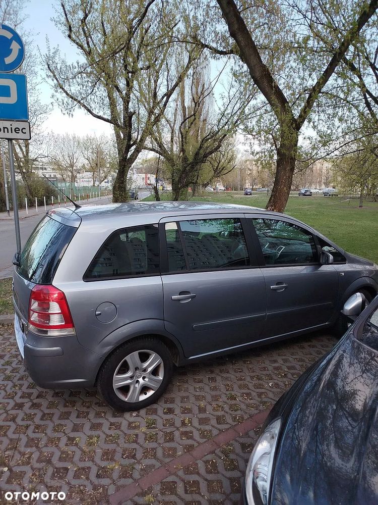 Opel Zafira 1.6 Enjoy - 4