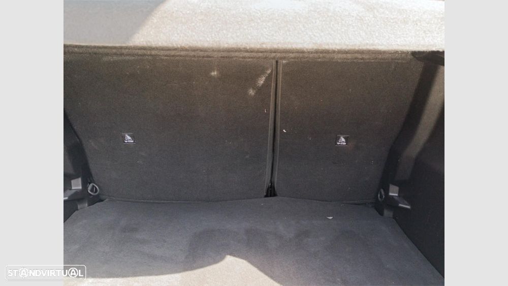 Peugeot 2008 1.2 Hybrid Allure e-DCS6 - 17