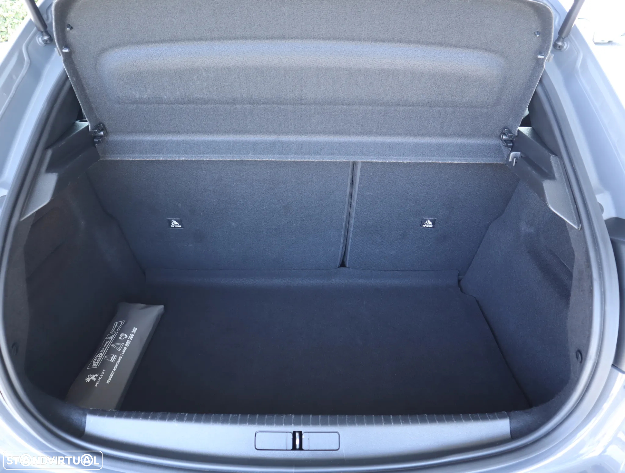 Peugeot 208 1.2 PureTech Active Pack - 53