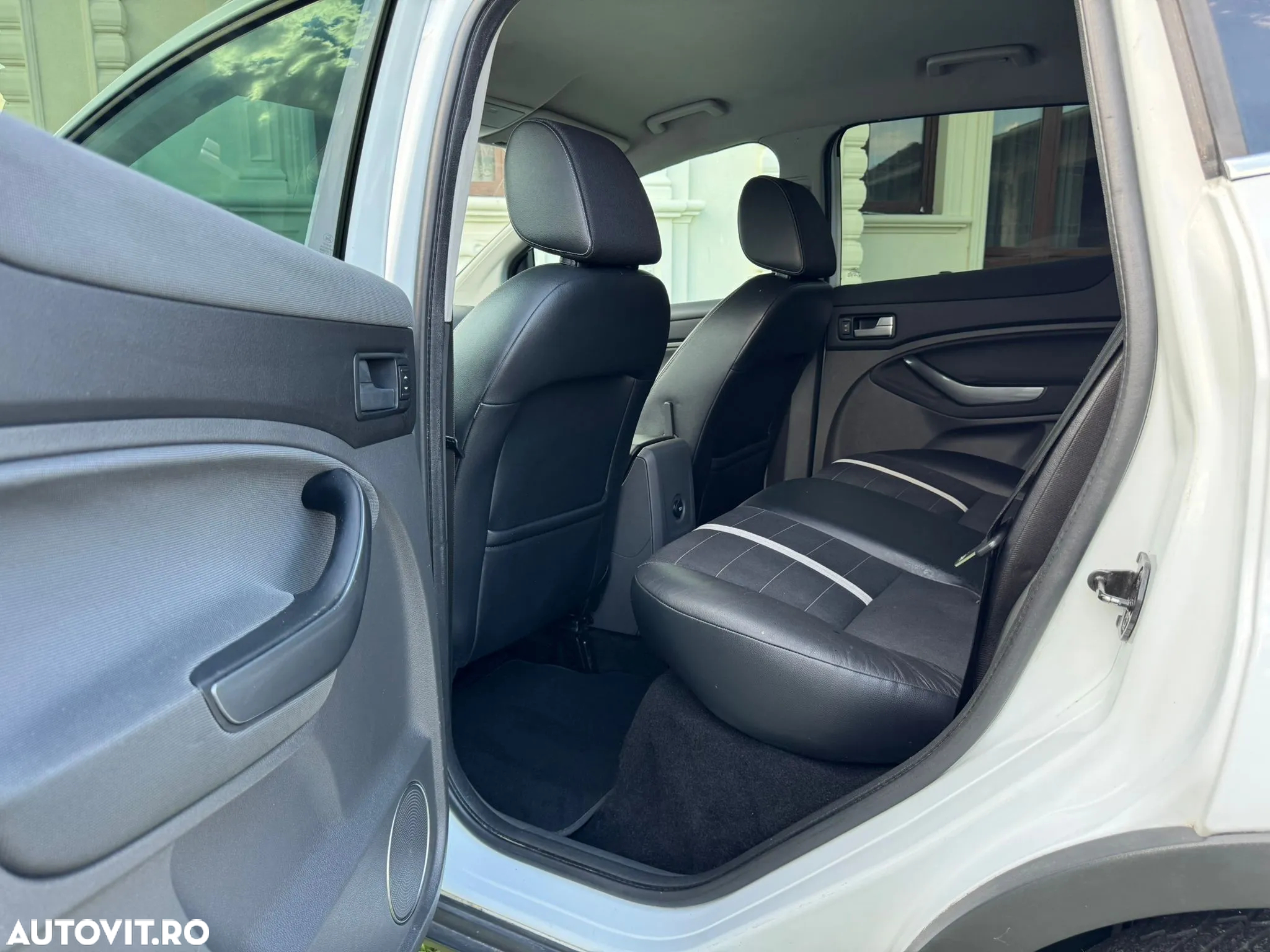 Ford Kuga - 7