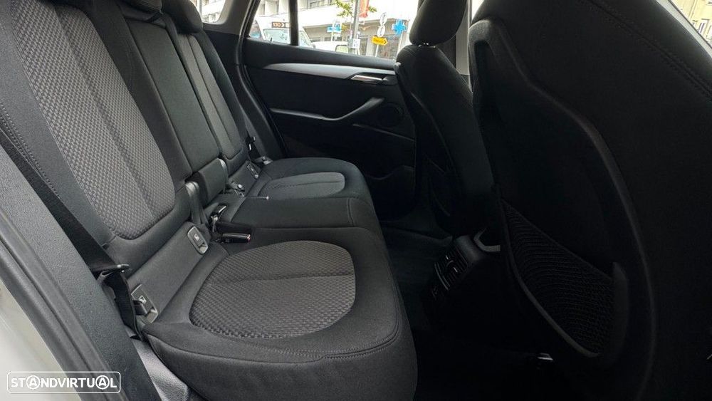 BMW X1 25 e xDrive - 13