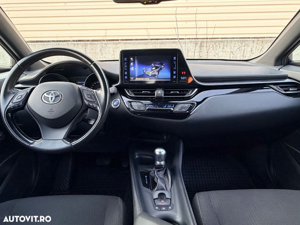 Toyota C-HR Business-Edition - 9