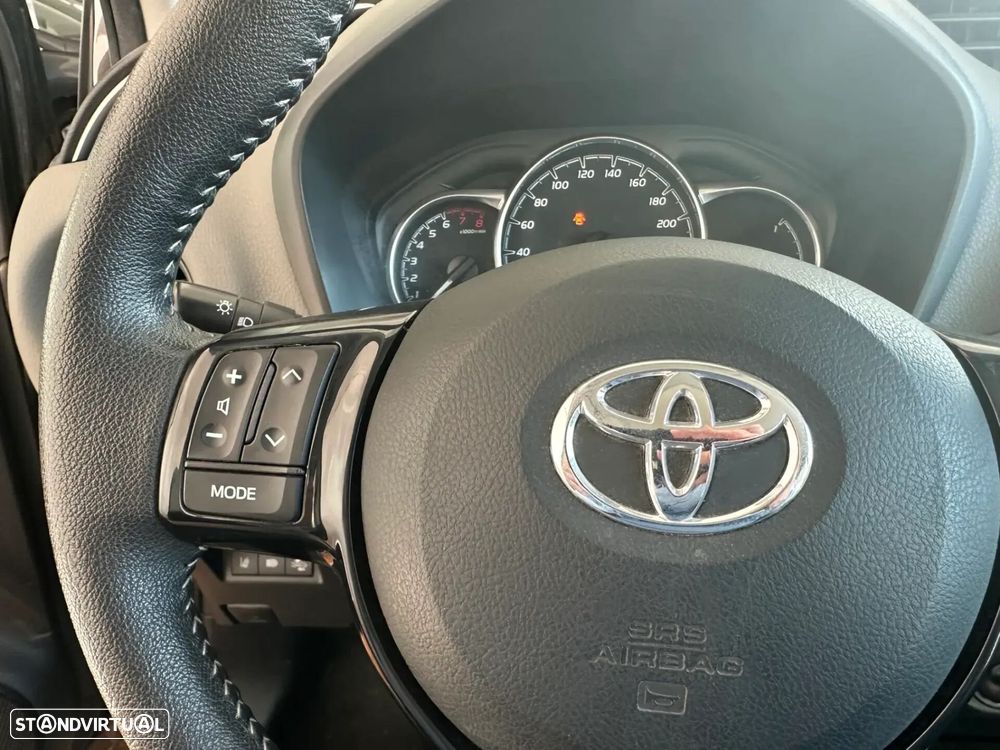 Toyota Yaris - 16