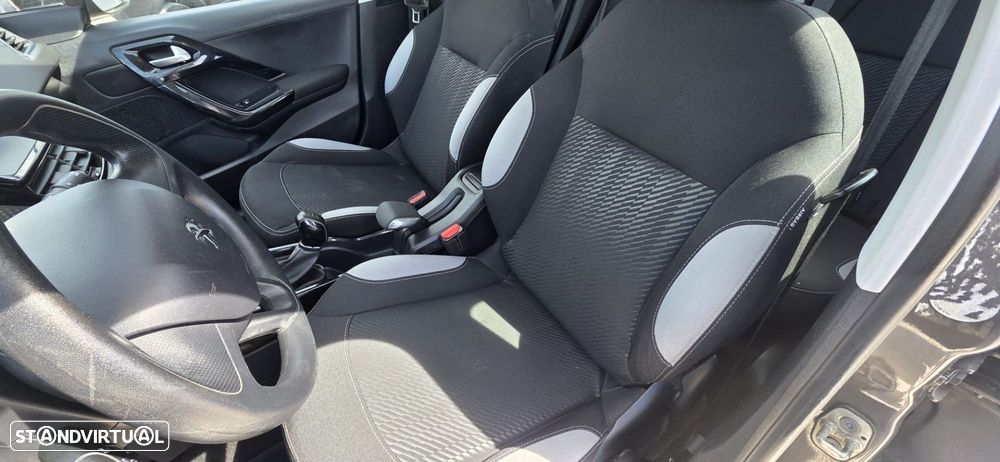 Peugeot 2008 1.6 BlueHDi Active - 8