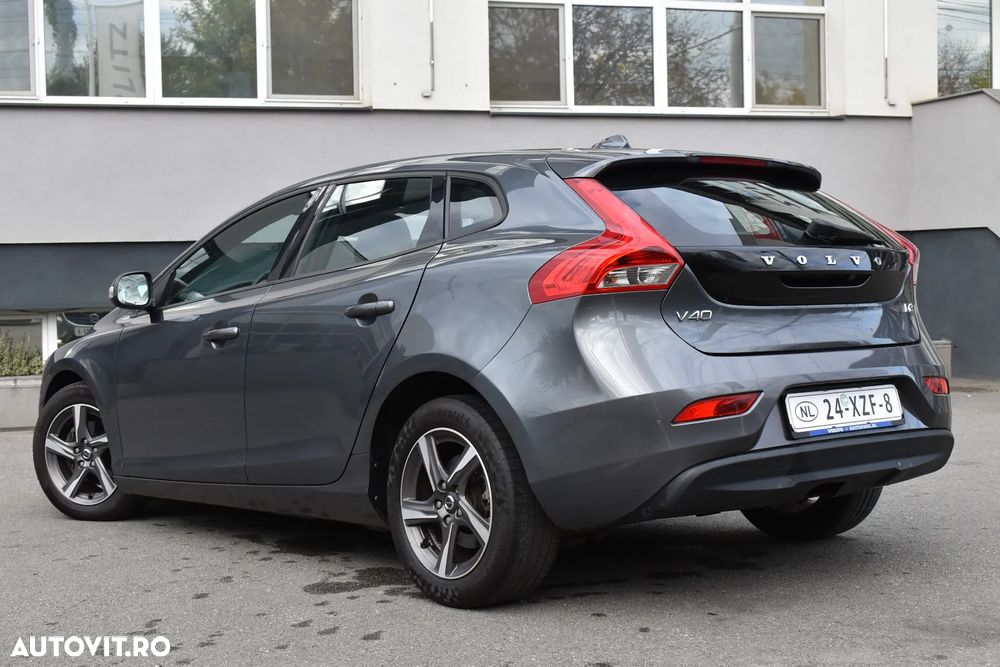 Volvo V40 D2 - 3