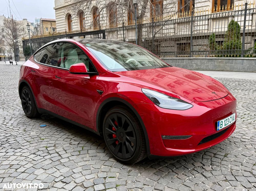 Tesla Model Y AWD Long Range - 7