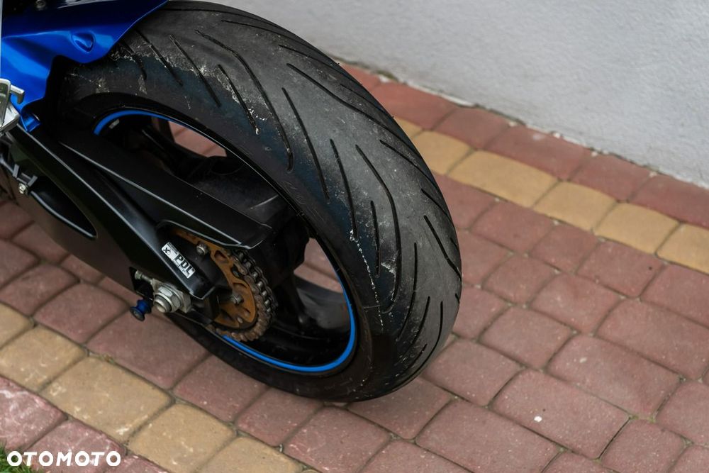 Suzuki GSX-R - 8