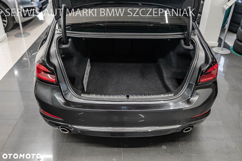 BMW Seria 5 520d xDrive Luxury Line - 23