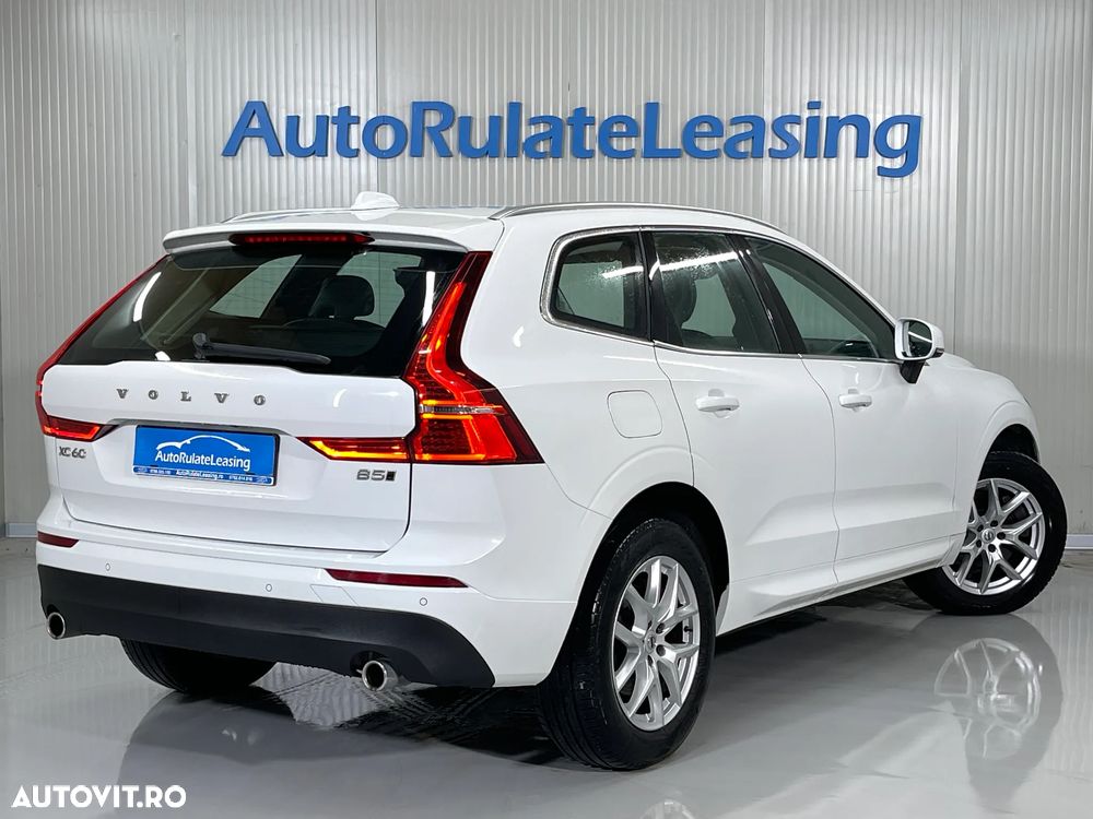 Volvo XC 60 D5 AWD Geartronic Momentum - 3