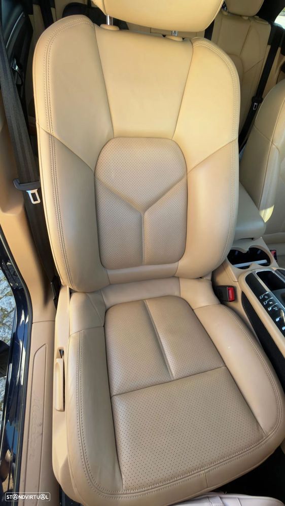 Porsche Macan Standard - 25