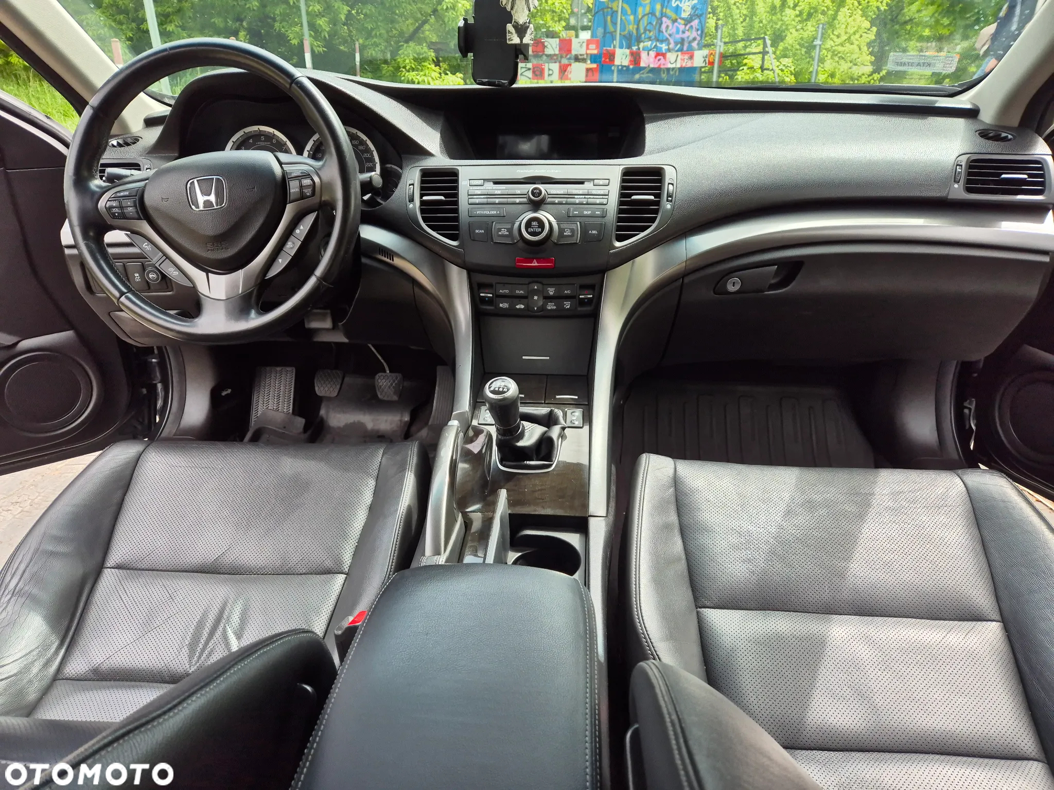 Honda Accord 2.4 Executive - 11