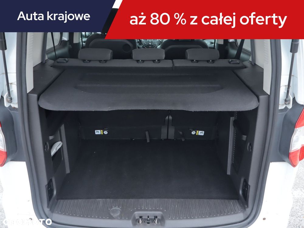 Ford Tourneo Courier - 16