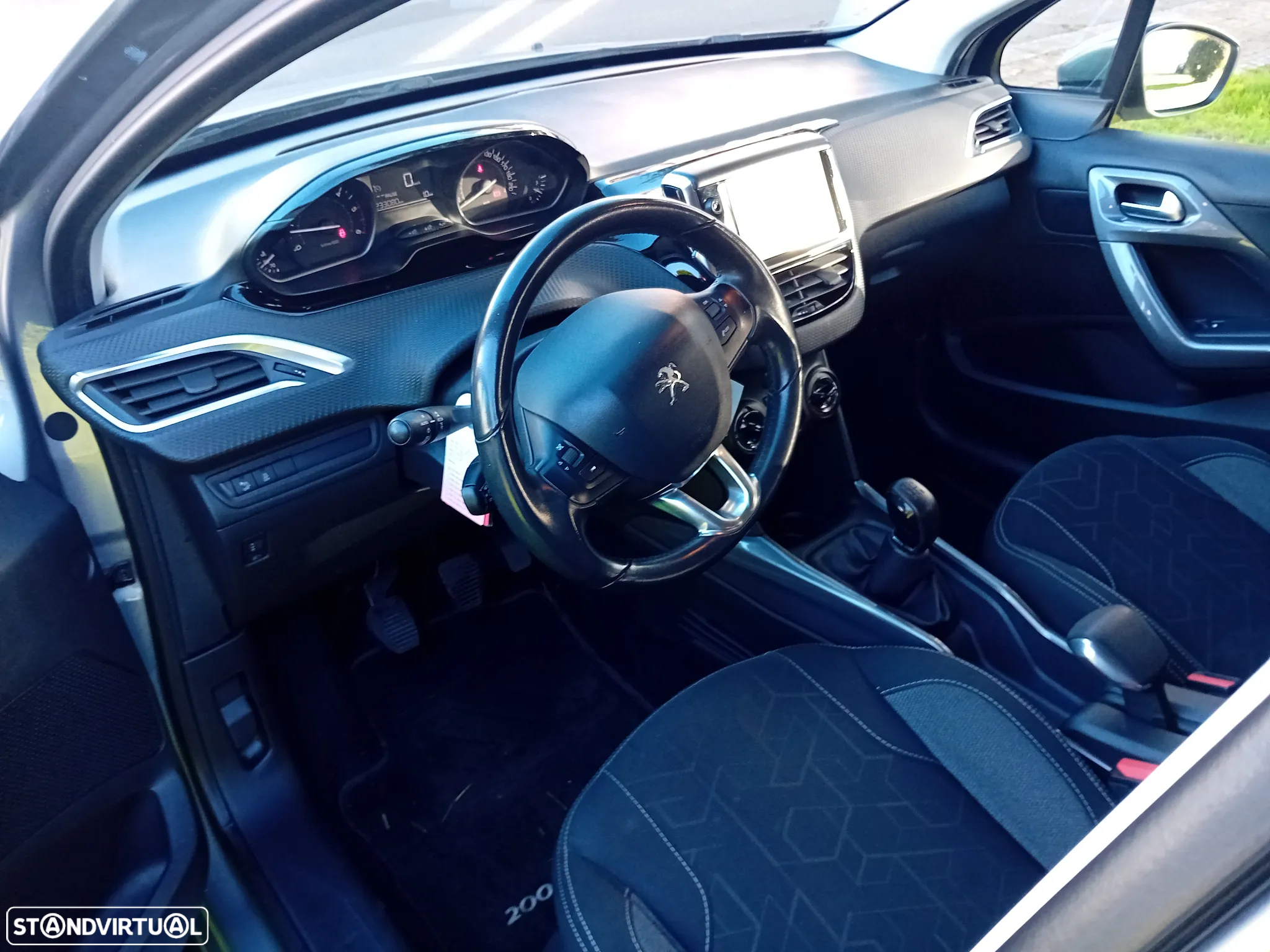 Peugeot 2008 1.6 BlueHDi Style - 6