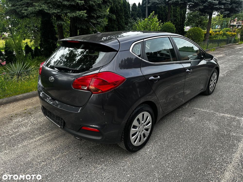 Kia Ceed 1.6 GDI L DCT - 4