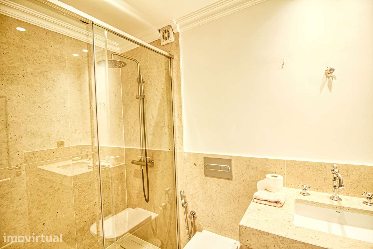 Elegante duplex remodelado no coração do Príncipe Real - Grande imagem: 5/25
