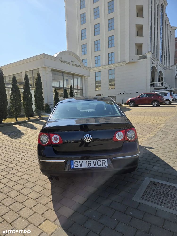 Volkswagen Passat 2.0 TDI DPF 4Motion Sportline - 9