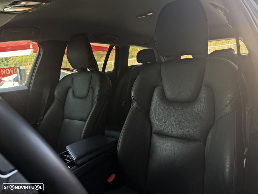 Volvo V60 2.0 B4 Core Auto - 18