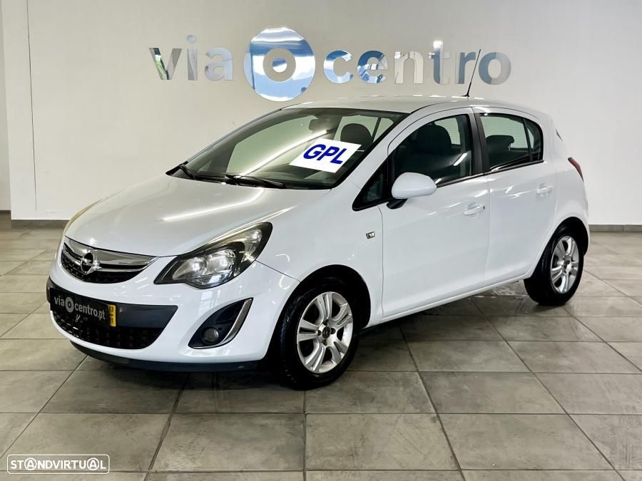 Opel Corsa 1.2 Go! FlexFuel - 1
