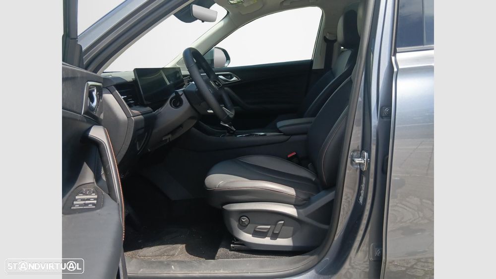 MG HS 1.5 Plug-in Hybrid Luxury - 11