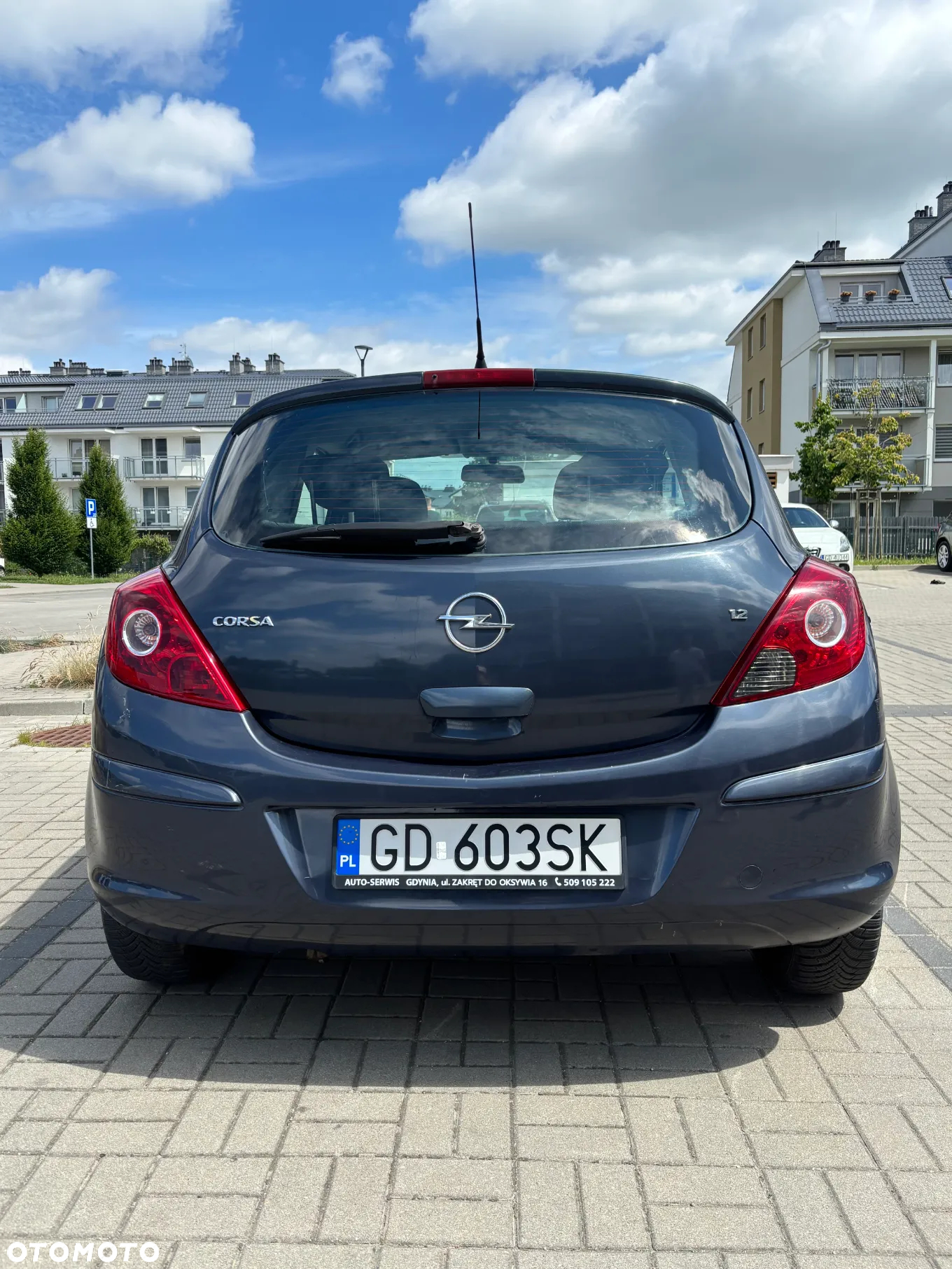 Opel Corsa 1.2 16V Enjoy - 8