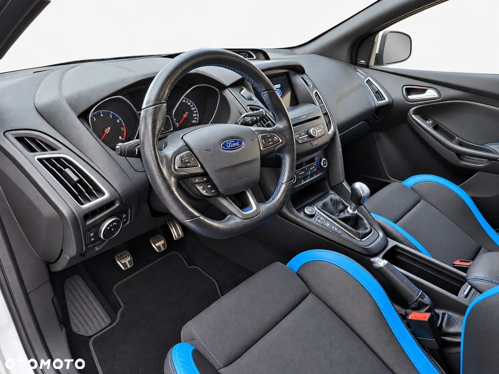 Ford Focus 2.3 EcoBoost RS - 31