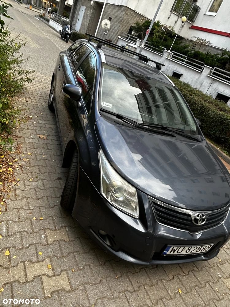 Toyota Avensis 2011 photo 3