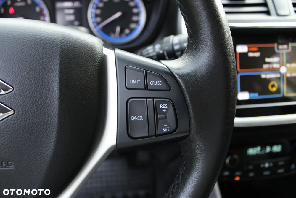 Suzuki SX4 1.6 Premium 4WD - 30
