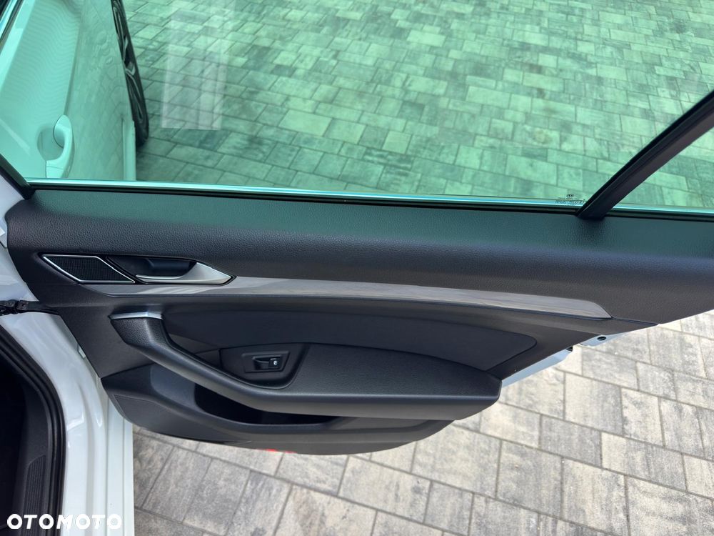Volkswagen Passat Variant 2.0 TSI Business DSG - 27