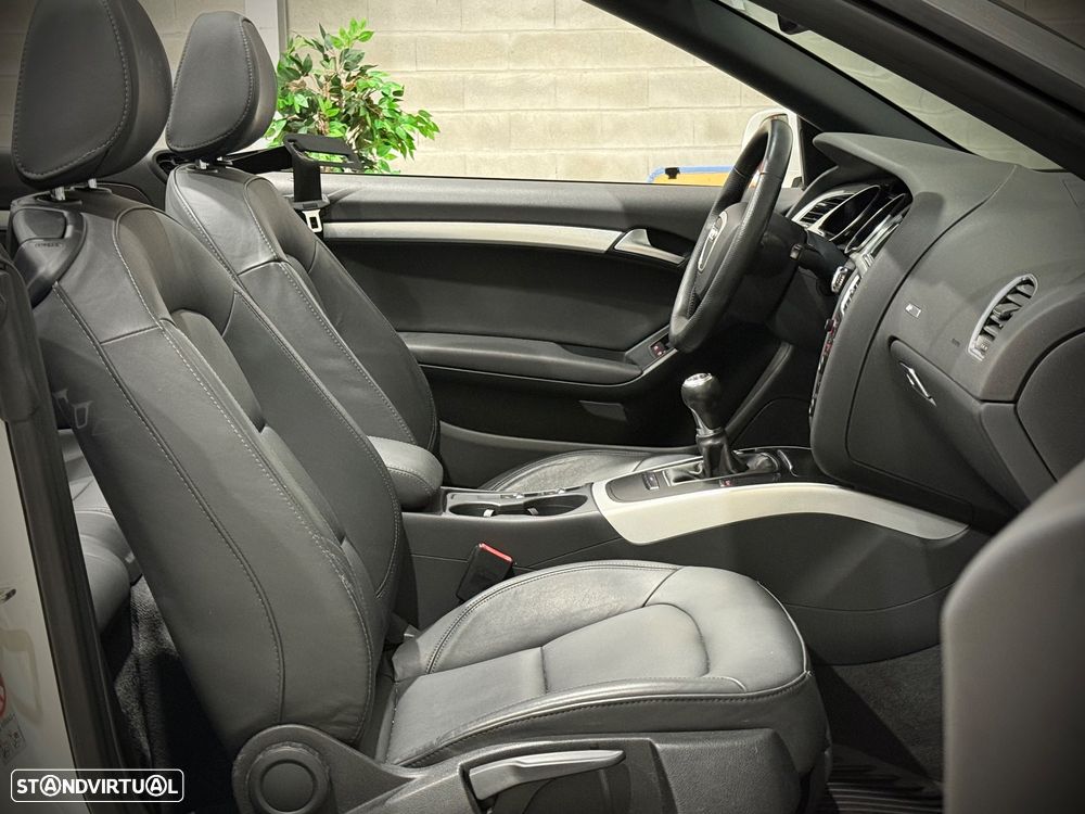 Audi A5 Cabrio 2.0 TDi - 10