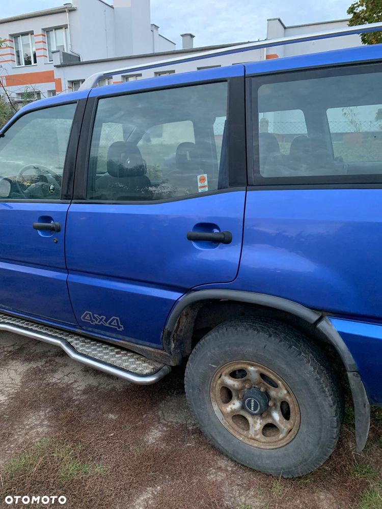 Nissan Terrano - 4