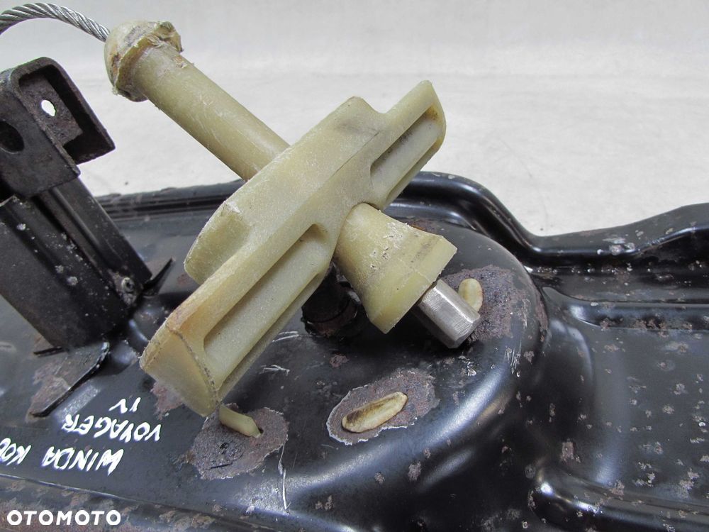 CHRYSLER GRAND VOYAGER IV 00-07 WINDA KOLA ZAPASOWEGO 04860958 - 5