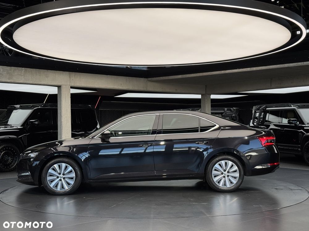 Skoda Superb 2.0 TDI SCR Style DSG - 3