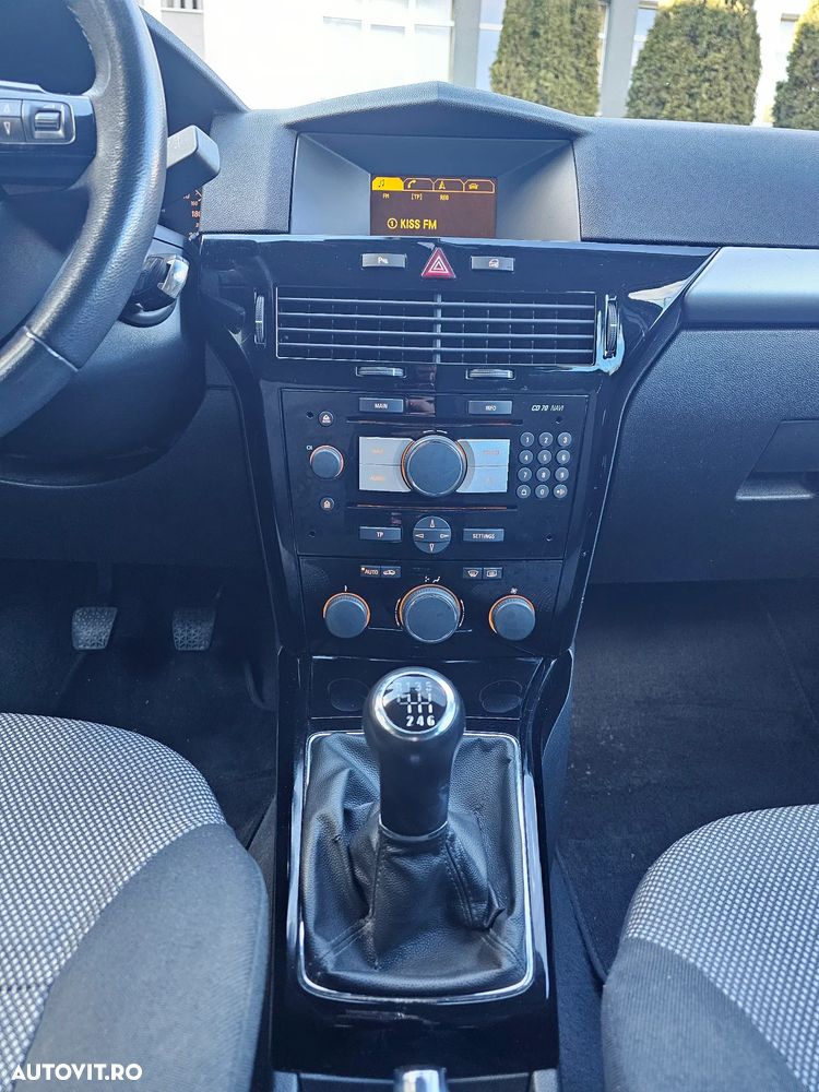 Opel Astra 1.7 CDTI - 11