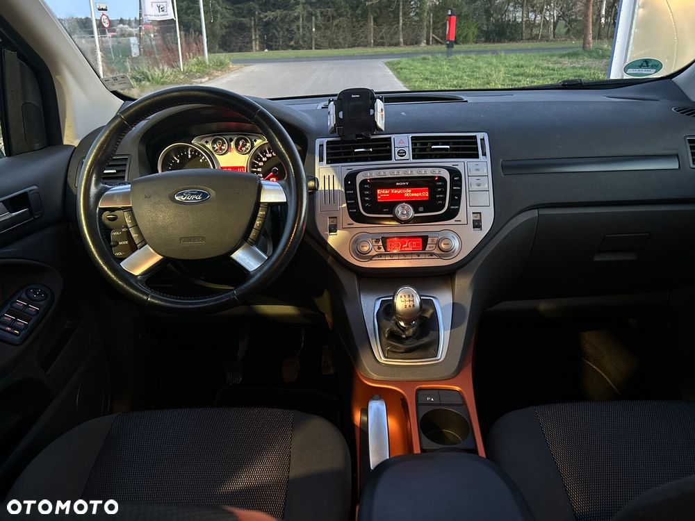 Ford Kuga 2.0 TDCi Titanium - 8