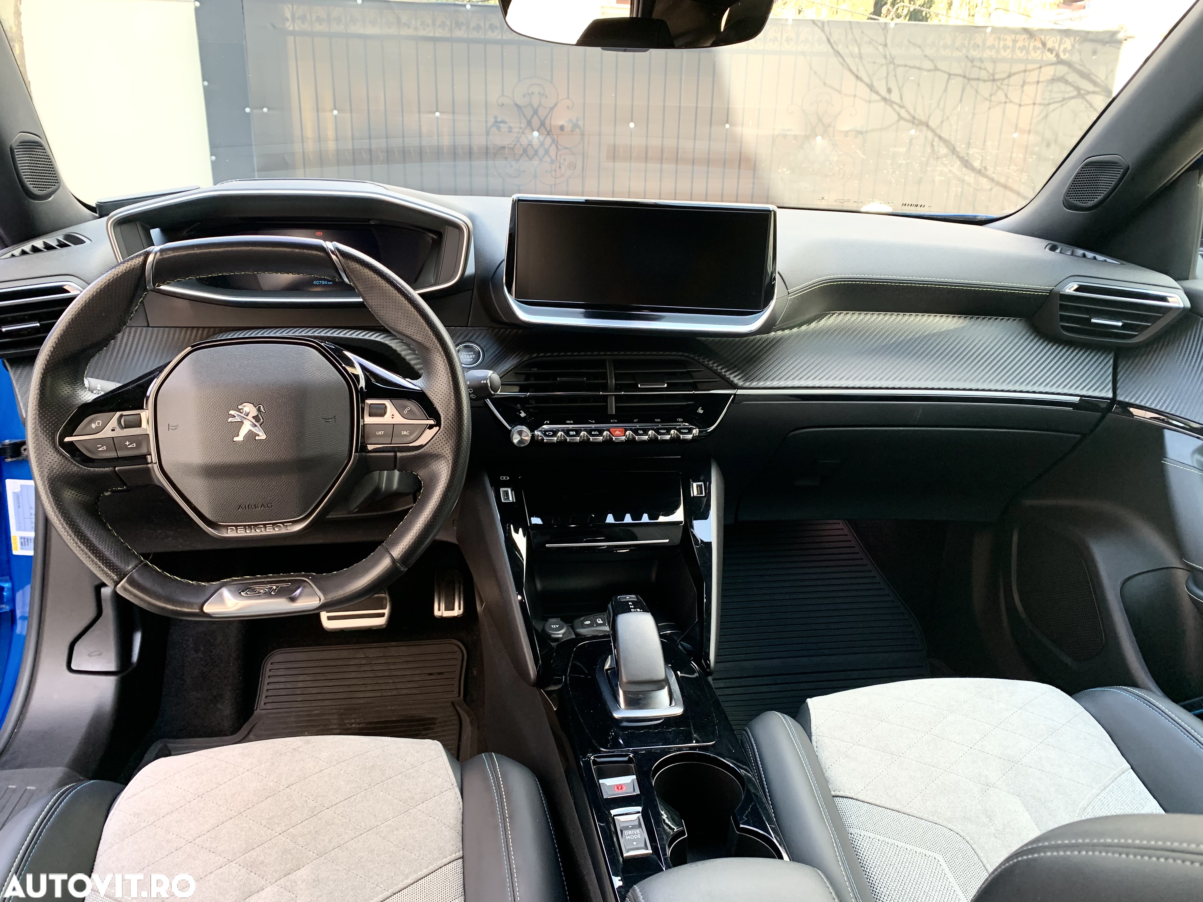 Peugeot 2008 e-2008 GT Line - 11