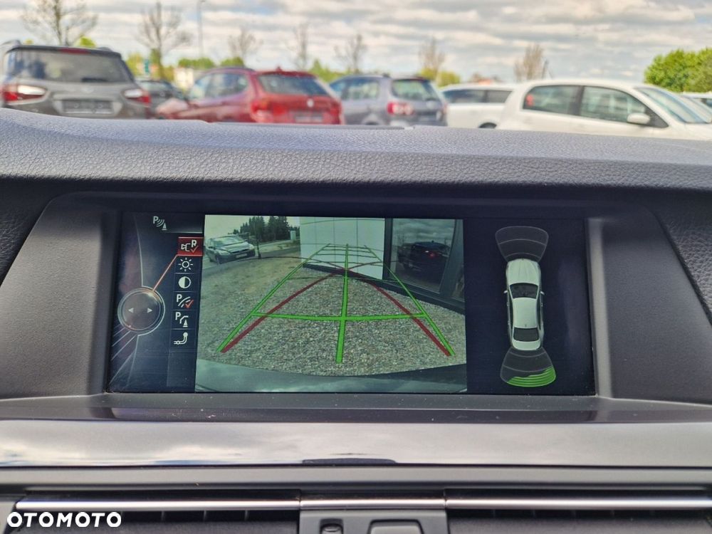 BMW Seria 5 520d Luxury Line - 17