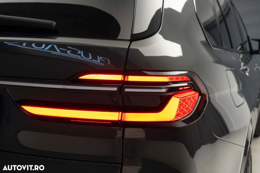 BMW X7 M60i xDrive - 15