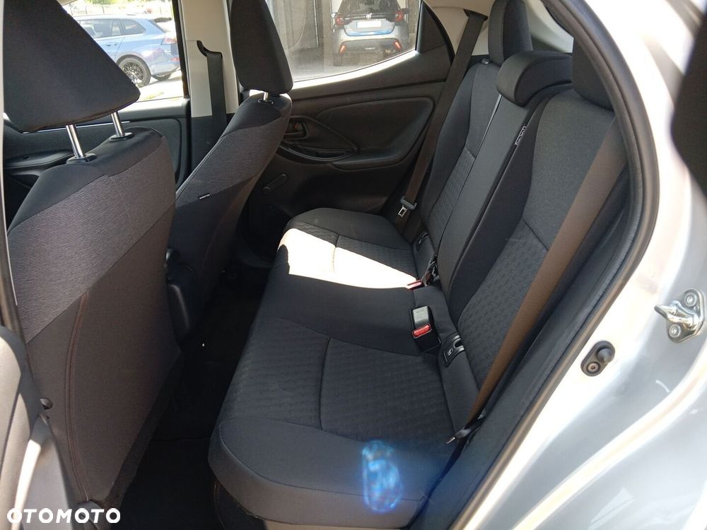 Toyota Yaris - 13
