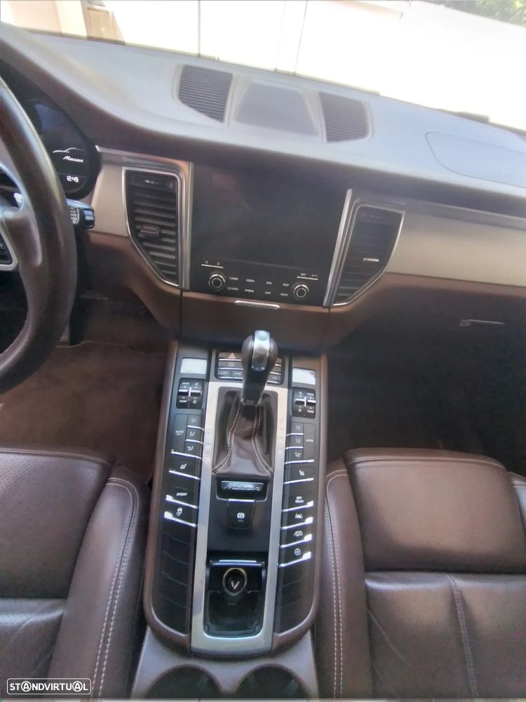 Porsche Macan Standard - 11
