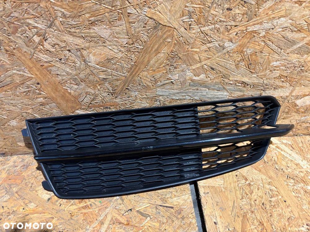 AUDI A6 C7 LIFT S-LINE KRATKA ZDERZAK PRAWY PRZÓD 4G0807682AF