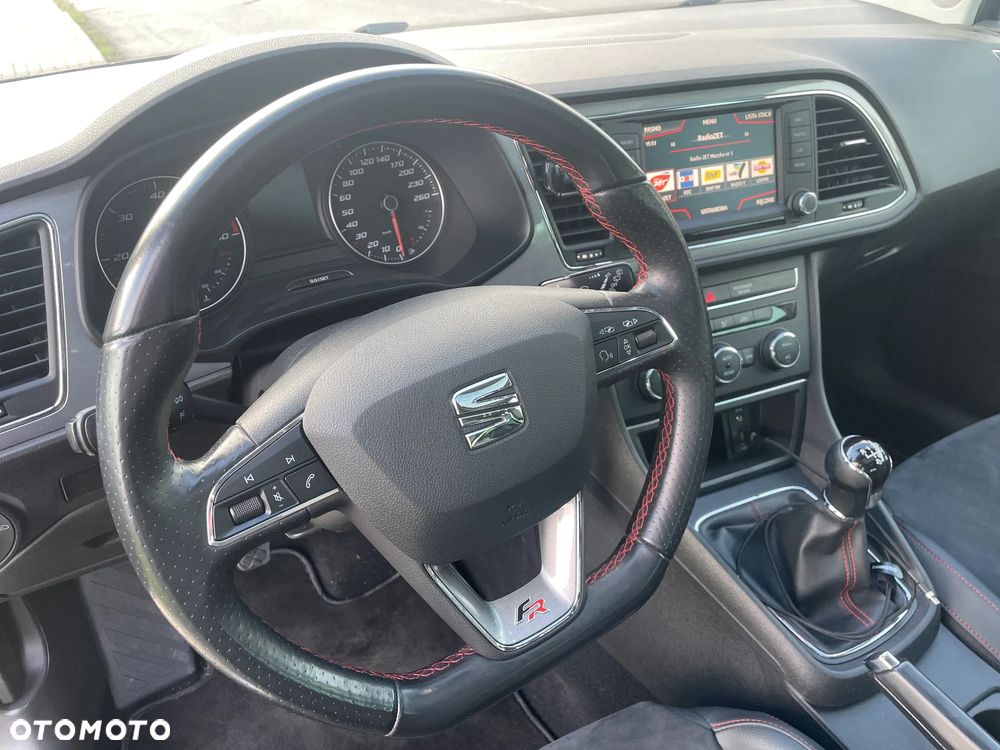 Seat Leon 2.0 TDI FR Black S&S - 24
