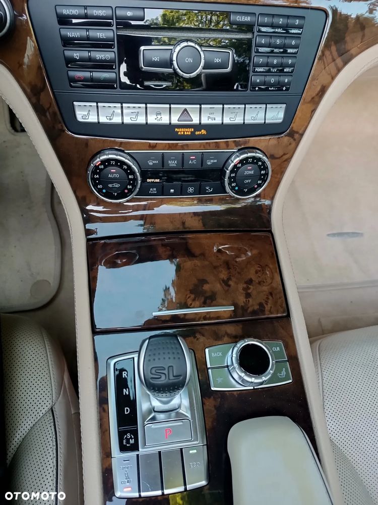 Mercedes-Benz SL 500 7G-TRONIC - 27
