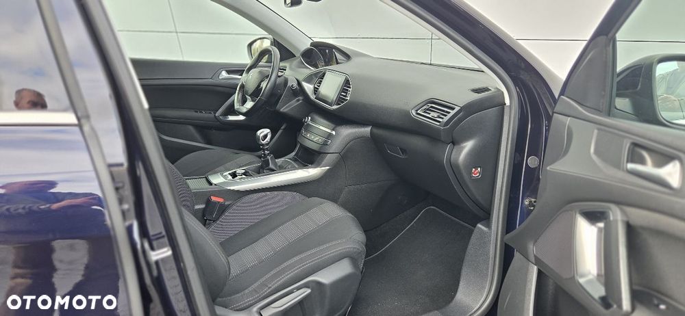 Peugeot 308 BlueHDi 120 Stop & Start Active - 19