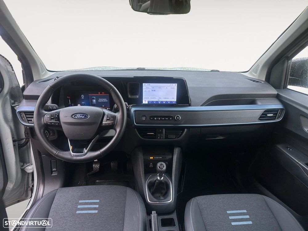 Ford Tourneo Courier - 11