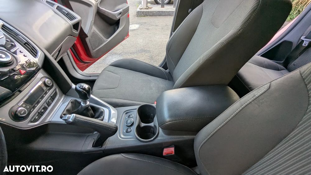 Ford Focus 1.6 Ecoboost Start Stop Sport - 16