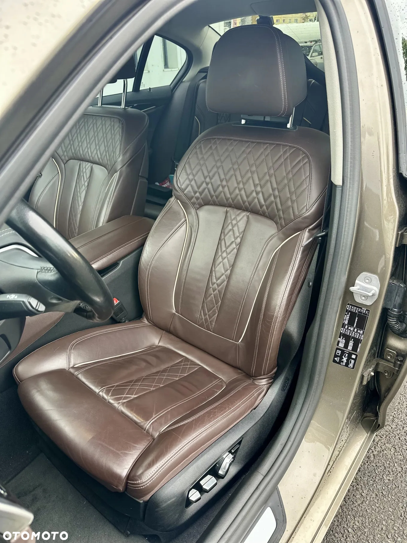 BMW Seria 5 520d Luxury Line - 11