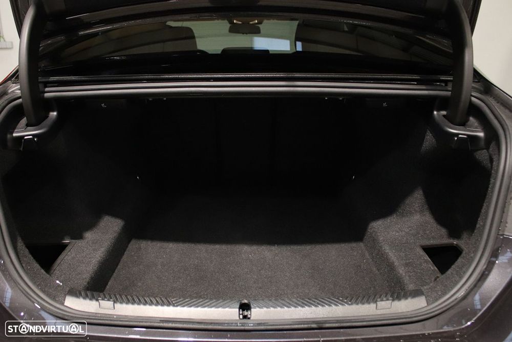 BMW 520 d Pack Desportivo M - 24